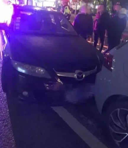 驚了！寧波男子酒駕被逮，竟把酒精測試儀“吹爆”！警察都嚇壞！