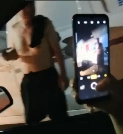 酒駕害人害已！燕郊一男子酒駕撞學生后還逃逸！